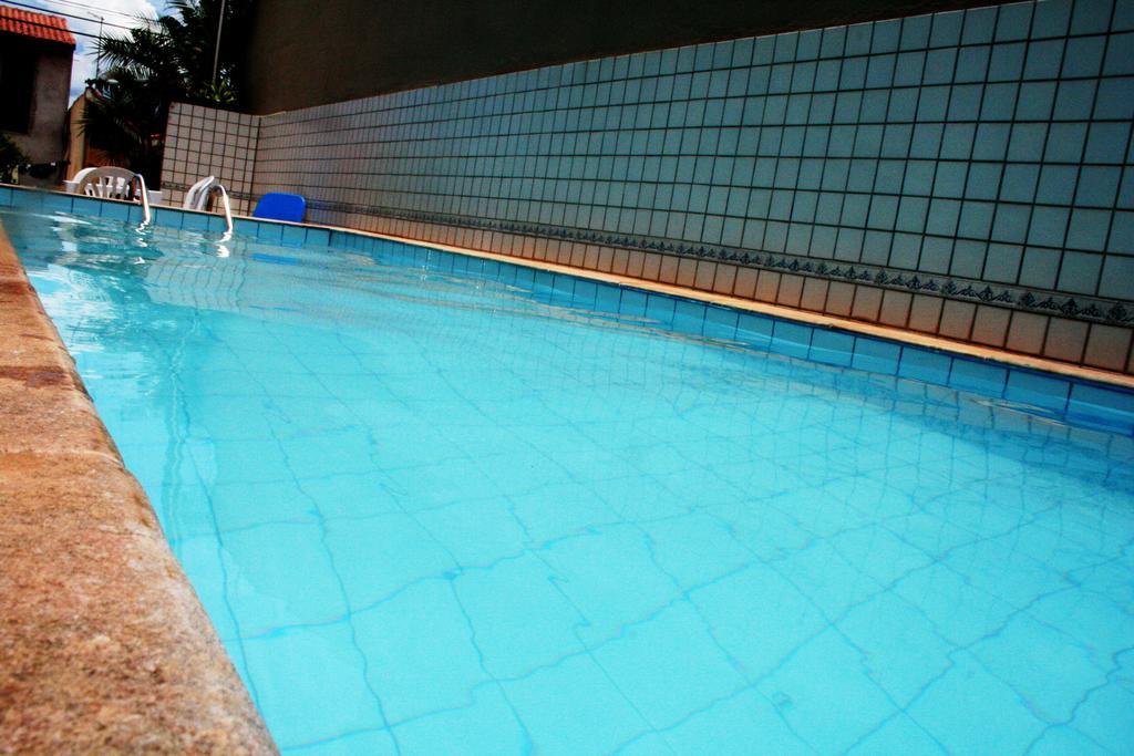 Sobrado Com Piscina Em Condomino Fechado A 150 M Da Praia Caraguatatuba Rum bild